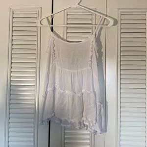 White flowy tank top size medium from boutique